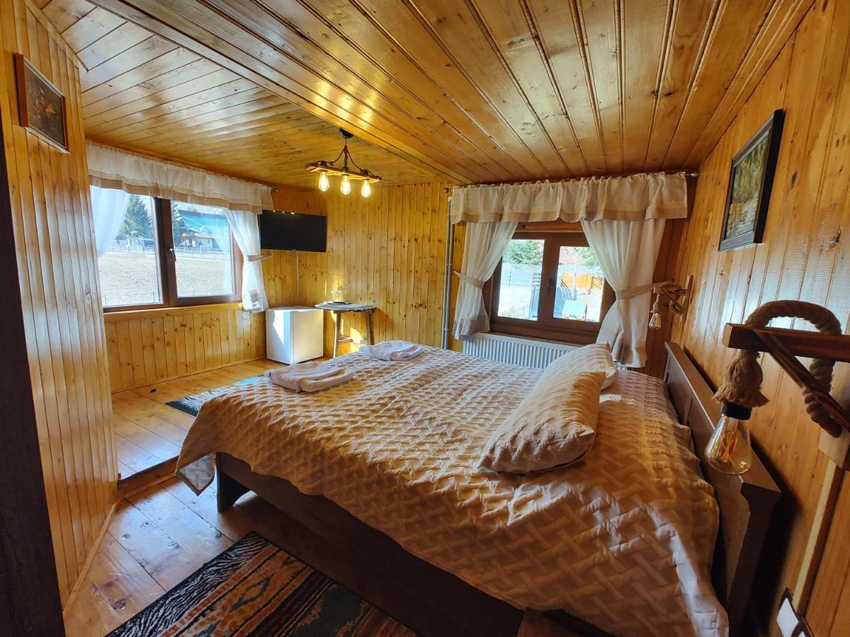 Sezatoarea Lupilor Villa Lepşa Екстериор снимка